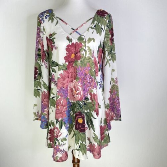 Show Me Your MuMu Dresses & Skirts - Show Me Your Mumu Bell Sleeve White Floral Joni Flow Dress Sz: S